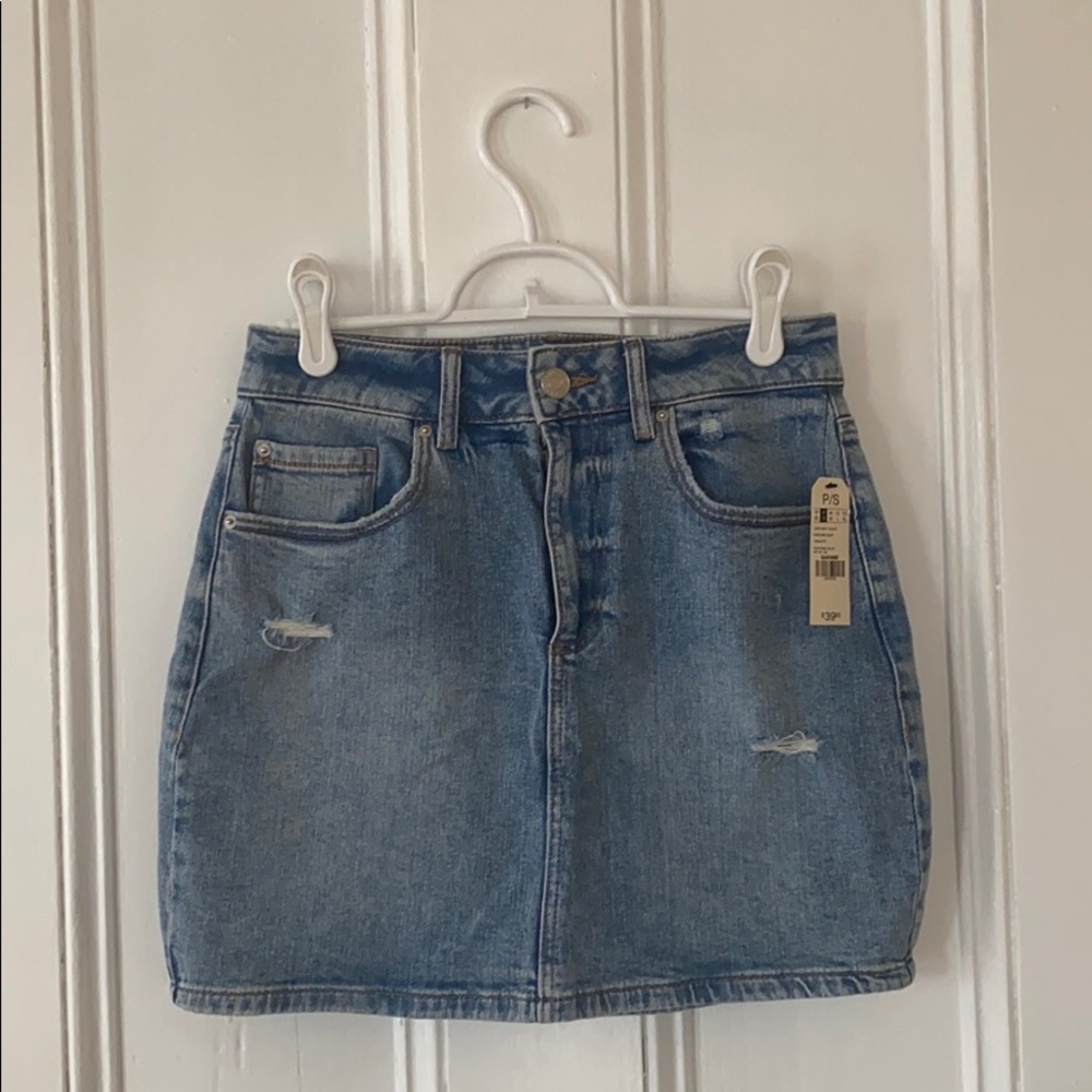 Light denim skirt
